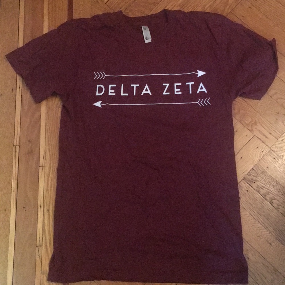 Delta Zeta maroon t-shirt